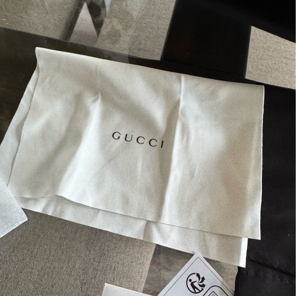 Authenticated! NWT! Gucci Oversized Sunglasses w/ Large GG Logo - Dark Brown main image 13